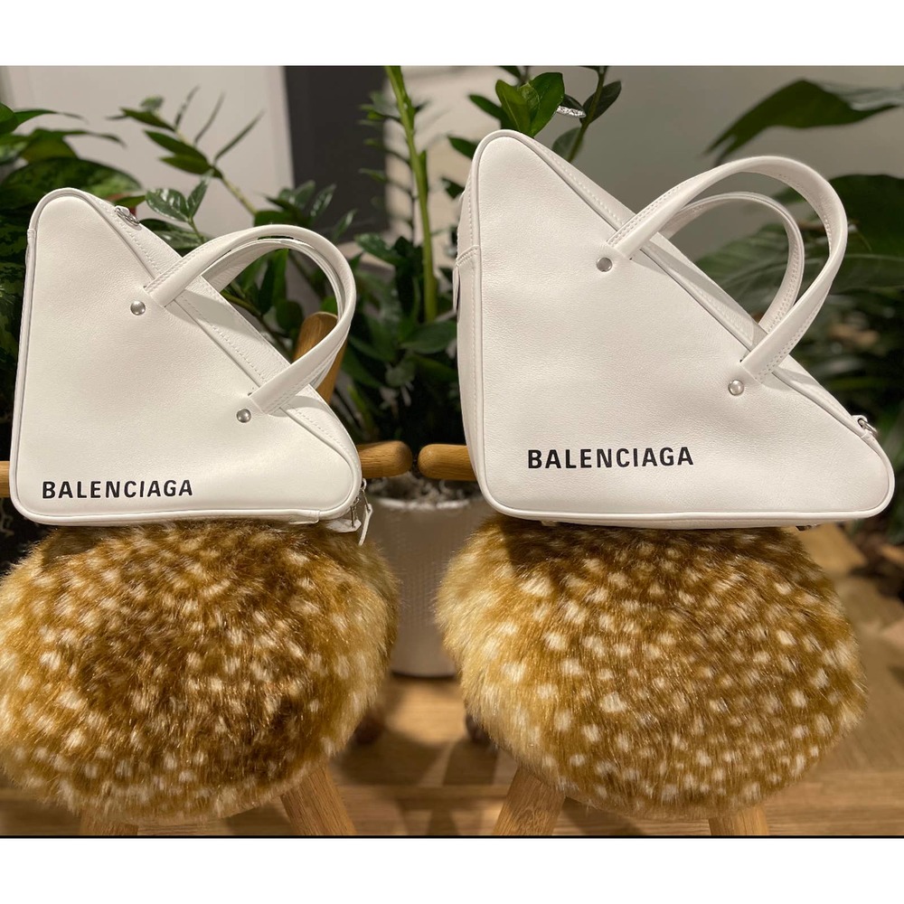 💛SOLD🖤 Balenciaga Triangle Duffle Leather Shoulder Bag S - Picture 13 of 13